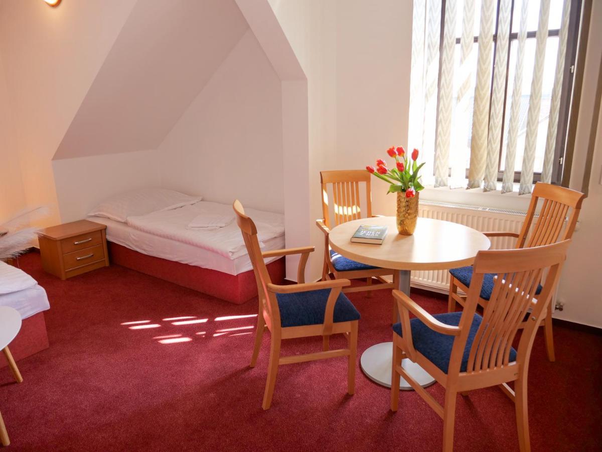Penzion A Restaurace U Cervinku Cista u Horek 외부 사진